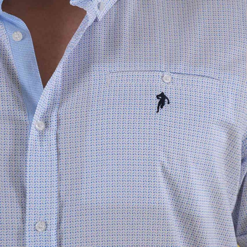 Short-sleeved shirt with geometric pattern